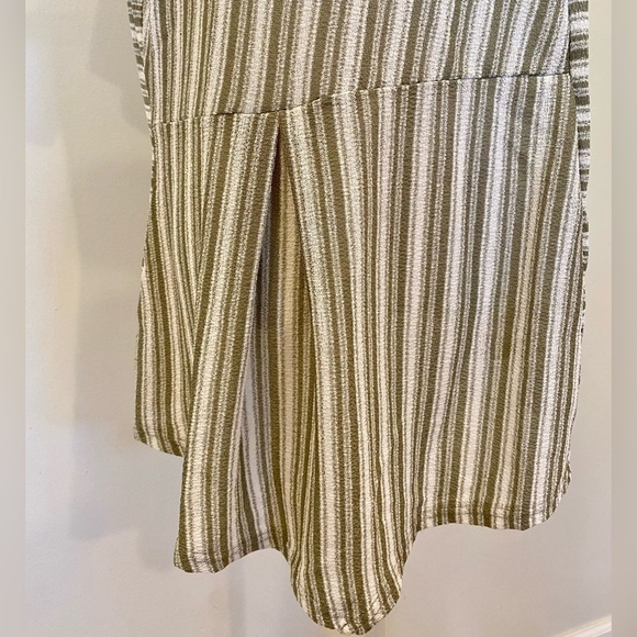 DG2 By Diane Gilman Fit and Flare Blouse Size L - Picture 3 of 9